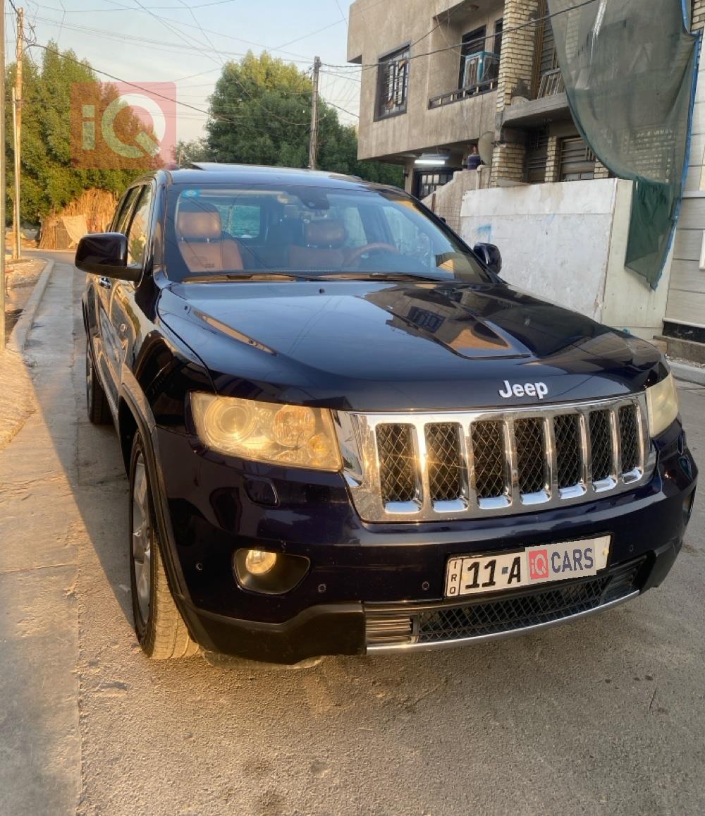 جیپ گراند شیرۆکی